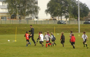 29 Sept : échauffement U7/U8 avec Ronan.