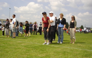 JEU de relais avant le finish avec la participation des Mamans