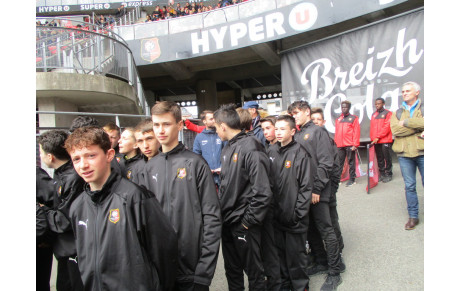 Dimanche 14 Avril 2019 : FC Aubinois au Protocole d'avant Match de SRFC - OGC Nice