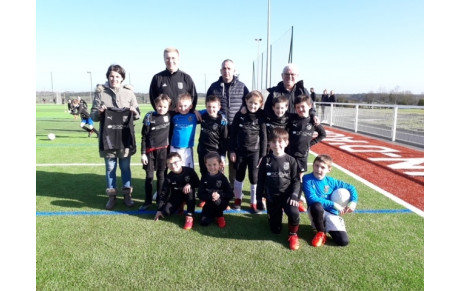 Remise de 18 Maillots &quot;SODAE&quot; Catégorie U9-U8